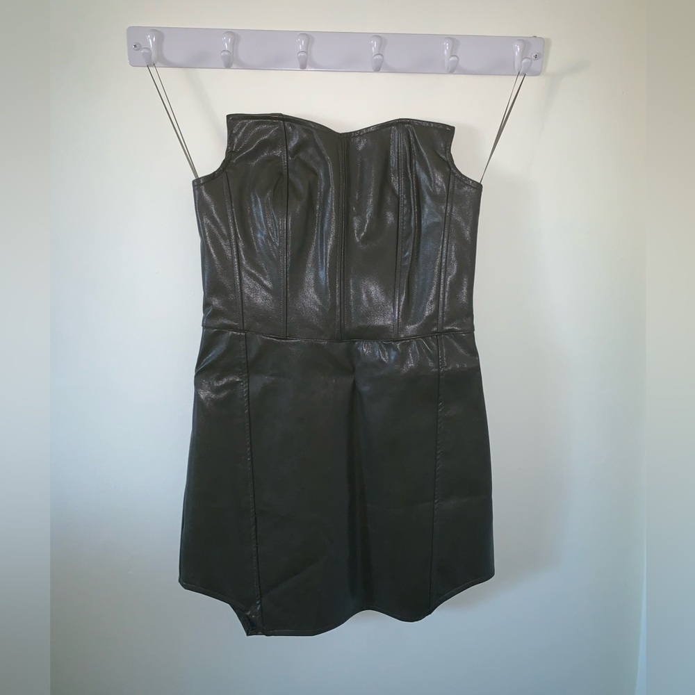 Strapless leather mini dress - Olive green